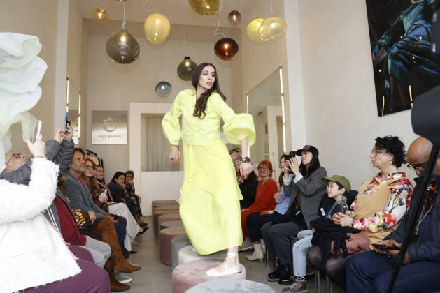 Lia Kemendi at the Anja Gockel Fashion Show Fresh for the senses in the Paris 44 showroom by Anja Gockel Berlin, 10 04 2026 Copyright: xAgenturxMatthiasxWehnertx xR.xduxVinagex
