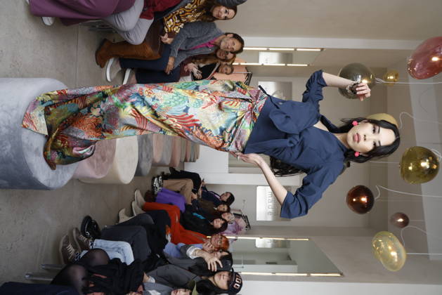 Miho Shiratori at the Anja Gockel Fashion Show Fresh for the senses in the Paris 44 showroom by Anja Gockel Berlin, 10 04 2026 Copyright: xAgenturxMatthiasxWehnertx xR.xduxVinagex
