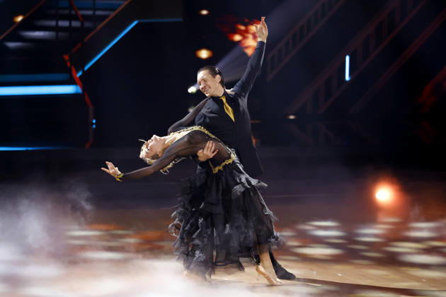 Singer Anna Carina Woitschack and dancer Evgeny Vinokurov at the seventh dance show of the 19th season of the RTL dance show Lets Dance at the Coloneum Cologne, 24 04 2026 NRW Germany Copyright: xChristophxHardtx