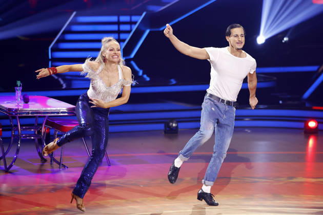 Singer Milano Milane Baybah and professional dancer Marta Arndt at the seventh dance show of the 19th season of the RTL dance show Lets Dance at the Coloneum Cologne, 24 04 2026 NRW Germany Copyright: xChristophxHardtx