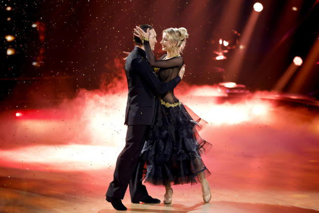 Singer Anna Carina Woitschack and dancer Evgeny Vinokurov at the seventh dance show of the 19th season of the RTL dance show Lets Dance at the Coloneum Cologne, 24 04 2026 NRW Germany Copyright: xChristophxHardtx