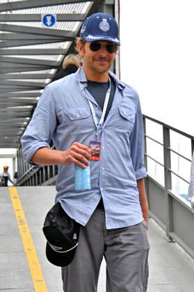 Bradley Cooper during the 15th Monaco Historical Grand Prix April 26, 2026 Bruno Bebert Bestimage Bradley Cooper during the 15th Monaco Historical Grand Prix Monaco  Copyright: xBrunoxBebertx xBestimagexBrunoxBebertx xBestimagex