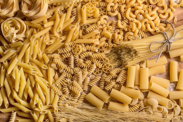 Variety of types and shapes of dry pasta Copyright: xgrafvisionx Panthermedia71626068.jpg