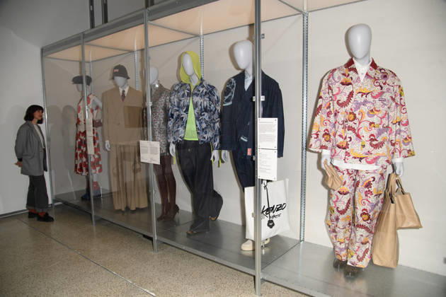NIGO: From Japan with Love Press Preview at Design Museum, London, UK - A staff member poses with Various looks from Kenzo s collection - Autumn Winter 2022-2025, Spring Summer 2025 at a photocall for The Design Museum s NIGO: From Japan with Love Exhibition at The Design Museum in London, England, UK on Tuesday 28 April 2026 which runs from 1st May 2026 - 4th October 2026., Credit:Justin Ng Avalon UK, England, London, Design Museum  Copyright: xJustinxNgx xAvalonx 1094977839