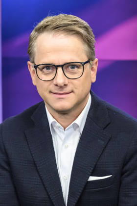 v l Carsten Linnemann, CDU Secretary General , GER, Berlin, Studio, as a guest on Maischberger, political talk show, TV, format, with presenter Sandra Maischberger, Das Erste, from Adlershof Am Studio 20, April 29, 2026, Copyright: HMBxMedia UwexKoch