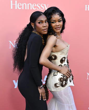 2026 Billboard Women in Music Event Teyana Taylor and Nikki Taylor arriving to the 2026 Billboard Women in Music event held at the Hollywood Palladium on April 29, 2026 in Hollywood, CA. Hollywood Hollywood Palladium California USA Copyright: xLISAxOConnorx xAFF-USA.comx