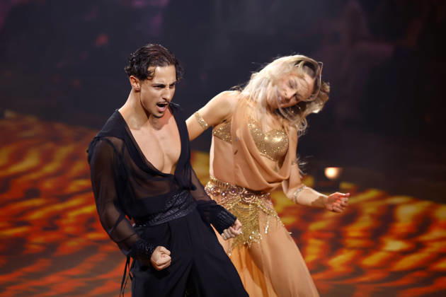 Singer Milano Milane Baybah and professional dancer Marta Arndt at the eighth dance show of the 19th season of the RTL dance show Lets Dance at the Coloneum Cologne, 01 05 2026 NRW Germany Copyright: xChristophxHardtx