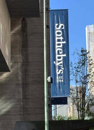 May 1, 2026, New York, New York, USA: A view of Sotheby s signage seen during the press preview for Sothebys New York May Marquee Week Modern and Contemporary Auctions held at The Breuer Building. New York USA - ZUMAk03_ 20260501_zaf_k03_020 Copyright: xNancyxKaszermanx