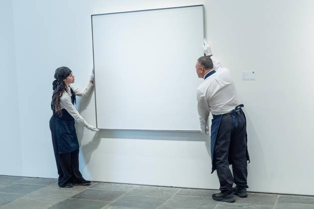 May 1, 2026, Bronx, New York, USA: Auction assistants pose with Agnes Martin s Untitled 10 during May Marquee Modern & Contemporary Auctions press preview at Sotheby s The Breuer in New York, NY on May 1, 2026. Bronx USA - ZUMAr339 20260501_znp_r339_024 Copyright: xLevxRadinx