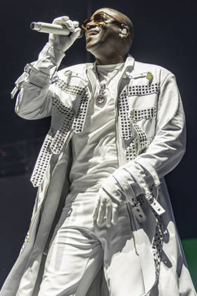 Akon performs at Co-Op Live Senegalese-American singer Akon performs at Co-Op Live, Manchester, England, 1st May 2026, Credit:Mike Gray Avalon  Copyright: xMikexGrayx xAvalonx 1095769480