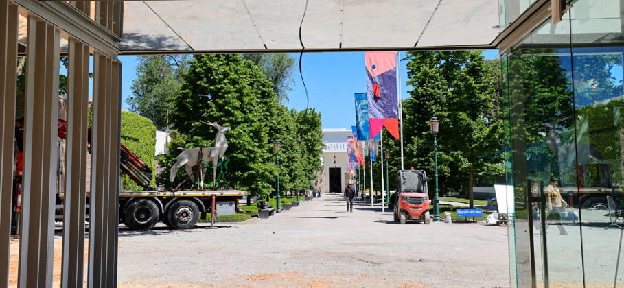 La Biennale di Venezia 61 International Art Exhibition IN MINOR KEYS , curated by Koyo Kouoh in Venice the view of the VIP entrance, where work is still in progress until the pre-opening on 6 5 25 Venice Giardini Arsenale Veneto Arsenale