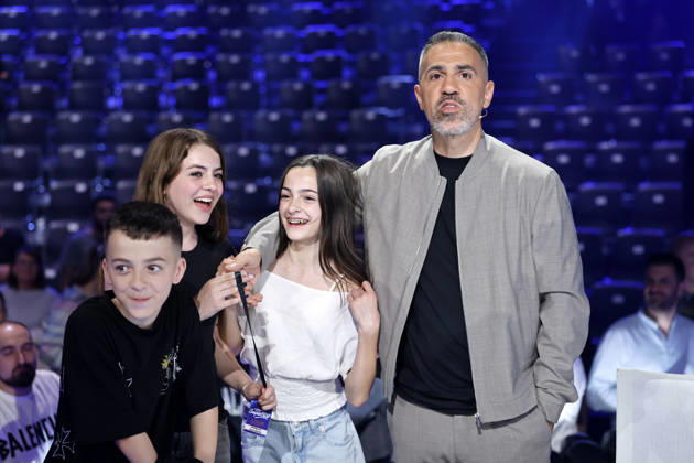 Rapper and juror Bushido Anis Ferchichi with his children at the second of three live shows of the 22nd season of the German singing casting show Deutschland sucht den Superstar DSDS at the MMC Studios Cologne, 02 05 2026 NRW Germany Copyright: xChristophxHardtx