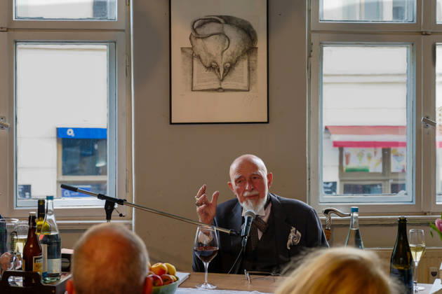 Kunst Kultur Literatur Buchhandel 04 05 2026 Potsdam Landeshauptstadt Brandenburg wist derliteraturladen Markus Lüpertz German painter, graphic artist and sculptor one of the most famous contemporary German artists of the present, reads his own texts Potsdam GER