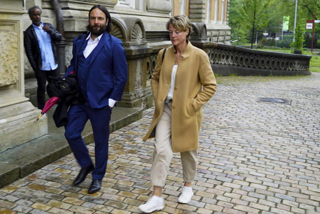 CNTV BLOCK Christina Block entrepreneur with her defense lawyer Ingo Bott on 05 05 2026 in Hamburg The defendants and defense lawyers arrive as usual on foot on the street for the 49th day of the trial for alleged child abduction in the Hamburg Criminal Court criminal justice building abduction case of the Block children Hamburg Germany