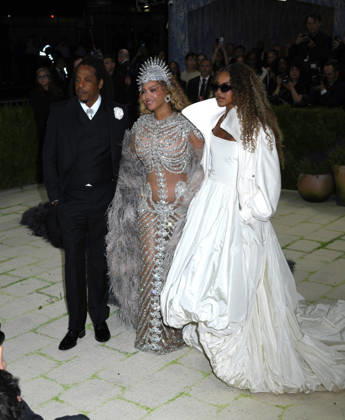 May 4, 2026, New York, Ny, United States: Jay-Z, Beyonce and Blue Ivy Carter attend the 2026 Met Gala Celebrating Costume Art. Held at Metropolitan Museum of Art in New York. Zuma Press May 4, 2025. New York United States - ZUMAp281 20260504_zea_p281_099 Copyright: xPhotoxImagexPressx