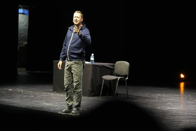 AUT OESTERREICH, 2026 05 06 CULTURE CABARET CABARET ARTIST ALEX KRISTAN WITH HIS PROGRAM 50 SHADES OF SCHMÄH at the Passionsspielhaus ERL rights managed