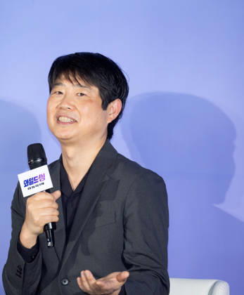 Son Jae-Gon, May 7, 2026 : Director Son Jae-Gon at a press conference for the movie Wild Sing in Seoul, South Korea. The Korean comedy movie recreates earlier era of K-pop scene.  aflo_329511239