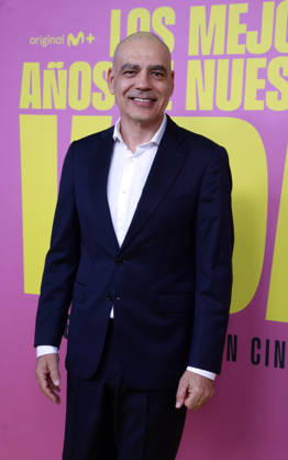 Hombres G premiere their film, Los mejores anos de nuestra vida Nacho Abad during the premiere of the film Los mejores anos de nuestra vida , on May 7, 2026, in Madrid Spain It is an intimate and emotional portrait of Hombres G, a band that marked several generations and is still as relevant as in its beginnings Through unpublished material and a contemporary look, the documentary celebrates 40 years of friendship, music and inexhaustible energy 07 MAY 2026 Madrid Madrid Madrid Spain  Copyright: xJosexVelascox 7507255