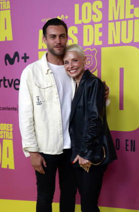 Hombres G premiere their film, Los mejores anos de nuestra vida Miguel Ángel Herrera and Soraya Arnelas during the premiere of the film Los mejores anos de nuestra vida , on May 7, 2026, in Madrid Spain It is an intimate and emotional portrait of Hombres G, a band that marked several generations and is still as relevant as in its beginnings Through unpublished material and a contemporary look, the documentary celebrates 40 years of friendship, music and inexhaustible energy 07 MAY 2026 Madrid Madrid Spain  Copyright: xJosexVelascox 7507281