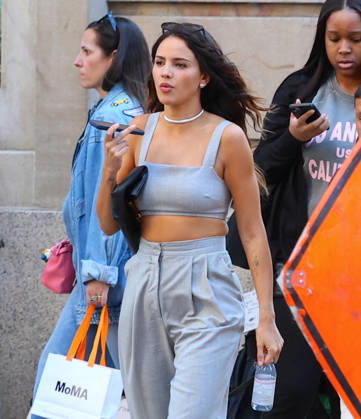 Eiza González out in New York Actress Eiza González with a friend are walking and shopping in Soho, New York on May 7, 2026. Photo by Dylan Travis ABACAPRESS.COM New York NY  Copyright: xDylanxTravis ABACAx