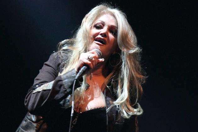 Bonnie Tyler, the singer at her concert on 19 12 2016 in London Concern for Bonnie Tyler after her emergency operation, the 74-year-old singer is in an induced coma