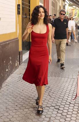 Rosalia with her fans in the streets of Seville, Friday, May 8, 2026 Cordon Press 