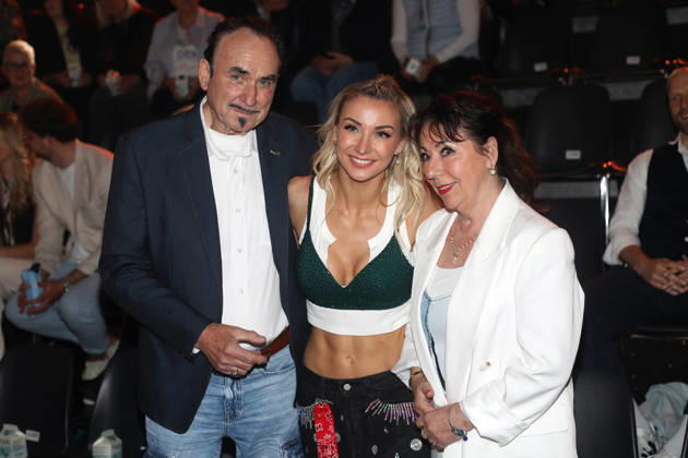 Lets Dance Show 9 in Cologne Antonie Woitschack, Wendolin Woitschack and Anna Carina Woitschack at the 9 dance show of the 19 season of the RTL dance show Lets Dance at the Coloneum Cologne NRW Germany Copyright: xMatthiasxGränzdörferx