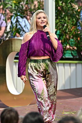 ZDF Fernsehgarten singer Beatrice Egli during the ZDF entertainment show Fernsehgarten on 10 05 2026 in Mainz 20260510MWI120475