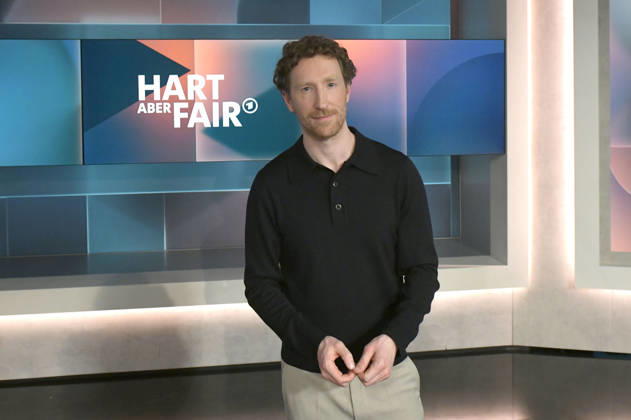 Louis Klamroth on the ARD talk show hart aber fair in Studio Adlershof Berlin, 11 05 2026 Foto:xM.xBehrensx xFuturexImagex hart_fair1105_6503