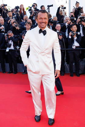 William Abadie Montée des marches du film La vénus électrique pour la cérémonie douverture du 79ème Festival International du Film de Cannes, le 12 mai 2026 Jacovides Moreau Bestimage Red carpet for The electric kiss during the 79th Cannes International Film Festival Opening ceremony on May 12, 2026 Cannes France  Copyright: xJACOVIDES-MOREAUx xBESTIMAGExJACOVIDES-MOREAUx xBESTIMAGEx