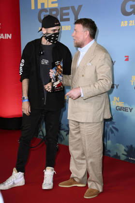 Danero and Guy Ritchie at the special screening of the movie In The Grey at Zoo Palast Berlin, 12 05 2026 Foto:xN.xKubelkax xFuturexImagex grey_6594