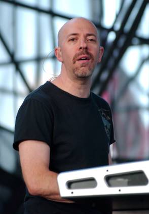Jordan Rudess of Dream Theater Performs at Gigantour 2005 August 17, 2005 - Pittsburgh, PA, U.S. - August 17, 2005; Pittsburgh, PA, USA; Keyboardist JORDAN RUDESS of the band DREAM THEATER perform at the Gigantour 2005 at the Chevrolet Ampitheatre. Mandatory Credit: Photo by Jason Nelson AdMedia ( ) Copyright 2005 by Jason Nelson. Copyright: xJasonxNelsonAdmediax