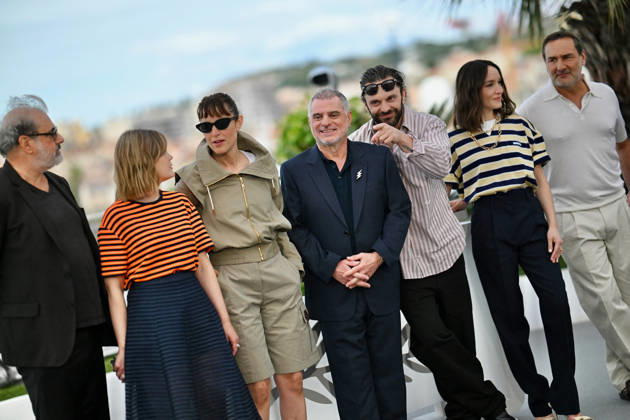 Cannes La Venus Electrique Photocall. FC Cast members Vimala Pons, Pio Marmaï, Anaïs Demoustier, Gilles Lellouche and Pierre Salvadori attending the La Venus Electrique photocall during the 79th Cannes Film Festival in Cannes, France on May 13, 2026. Photo by Franck Castel ABACAPRESS.COM Cannes Copyright: xCastelxFranck ABACAx