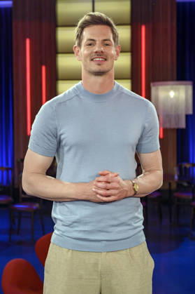 Alex Schlüter at the recording of the WDR talk show Kölner Treff in WDR Studio BS 3 Cologne, 13 05 2026 Foto:xW.xRanderathx xFuturexImagex koelner_treff1305_6504