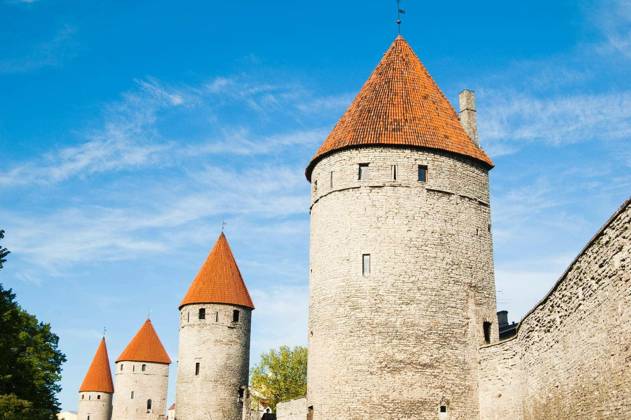 Towers of a fortification of Old Tallinn Copyright: xbreeze09x Panthermedia69111724.jpg