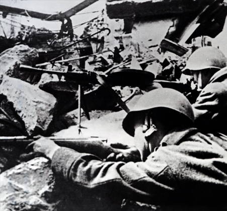 RECORD DATE NOT STATED Photograph of Soviet Red Army soldiers during a street battle during the Siege of Berlin Photograph of Soviet Red Army soldiers during a street battle during the Siege of Berlin which helped bring on the German surrender in World War Two 1945. Dated 20th Century Editorial use only. All other uses to be cleared with the copyright owner (World History Archive), in advance., WHA_097_0965.jpg, Soviet Red Army; soldiers; street battle; Siege of Berlin; German surrender; World War Two; 1945; military; conflict; warfare; historical; victory; combat; soldiers in action; battle scene; Soviet Union; Berlin; Eastern Front; war; history; 20th century; armed forces; Soviet soldiers; fighting; war zone; Berlin siege; German defeat; Copyright: xWorldxHistoryxArchivex
