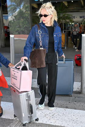 Cannes Nadia Tereszkiewicz Nice Airport Nadia Tereszkiewicz is seen at Nice airport ahead of the 79th Cannes Film Festival in Cannes, France on May 14, 2026. Photo by Julien Reynaud APS-Medias ABACAPRESS.COM Nice France Copyright: xReynaudxJulien APS-Medias ABACAx