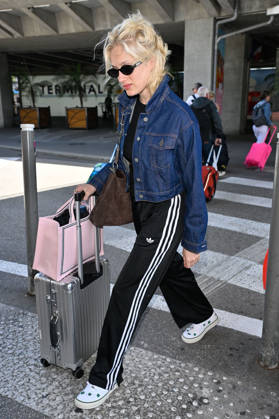 Cannes Nadia Tereszkiewicz Nice Airport Nadia Tereszkiewicz is seen at Nice airport ahead of the 79th Cannes Film Festival in Cannes, France on May 14, 2026. Photo by Julien Reynaud APS-Medias ABACAPRESS.COM Nice France Copyright: xReynaudxJulien APS-Medias ABACAx