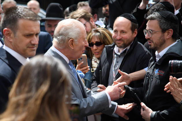 King Charles III Visits Golders Green, London, UK - Thursday 14 May 2026 King Charles III visits members of the Jewish community in Golders Green, London, England, UK on Thursday 14 May, 2026 to show solidarity and support., Credit:Justin Ng Avalon UK, England, London, Golders Green Copyright: xJustinxNgx xAvalonx 1098933272