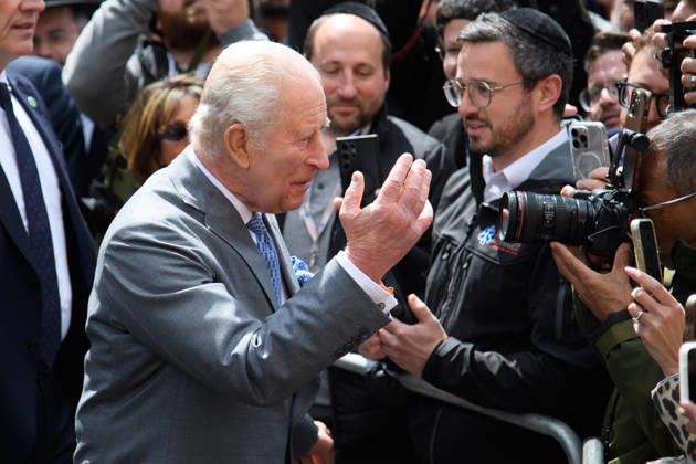 King Charles III Visits Golders Green, London, UK - Thursday 14 May 2026 King Charles III visits members of the Jewish community in Golders Green, London, England, UK on Thursday 14 May, 2026 to show solidarity and support., Credit:Justin Ng Avalon UK, England, London, Golders Green Copyright: xJustinxNgx xAvalonx 1098933277