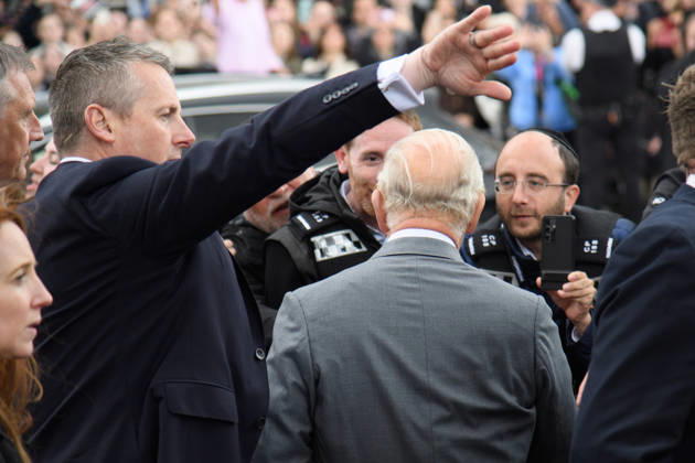 King Charles III Visits Golders Green, London, UK - Thursday 14 May 2026 King Charles III visits members of the Jewish community in Golders Green, London, England, UK on Thursday 14 May, 2026 to show solidarity and support., Credit:Justin Ng Avalon UK, England, London, Golders Green Copyright: xJustinxNgx xAvalonx 1098933352