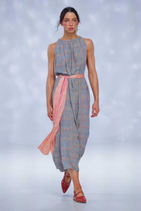 Australian Fashion Week 2026 - Runway - Ngali A model walks the runway during the Ngali Wander with Wonder Runway show at Australian Fashion Week 2026 at the Museum of Contemporary Art on May 15, 2026 in Sydney, Australia., Credit:IOIO IMAGES IOIO Avalon Australia, New South Wales, Sydney, Museum of Contemporary Art Copyright: xIOIOxIMAGESx xIOIOx xAvalonx 1099146124