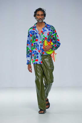 Australian Fashion Week 2026 - Runway - Gary Bigeni A model walks the runway during the Gary Bigeni show at Australian Fashion Week 2026 at the Museum of Contemporary Art on May 15, 2026 in Sydney, Australia., Credit:IOIO IMAGES IOIO Avalon Australia, New South Wales, Sydney, Museum of Contemporary Art  Copyright: xIOIOxIMAGESx xIOIOx xAvalonx 1099144301