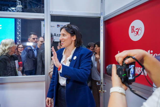 May 15, 2026, Turin, To, Italy: Democratic Party Secretary Elly Schlein visits Repubblica s stand at the Arena Robinson during the International Book Fair. Turin, May 15, 2026 Turin Italy  - ZUMAa289 20260515_zia_a289_032 Copyright: xSelenexDanielex xAgfx