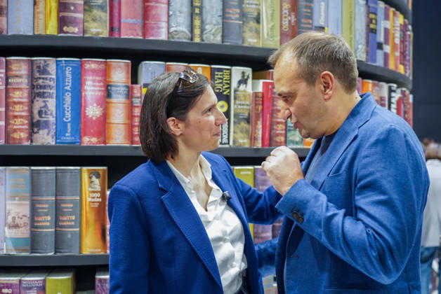 May 15, 2026, Turin, To, Italy: Democratic Party Secretary Elly Schlein and Turin Mayor Stefano Lorusso pose for a photo at the book tower at the International Book Fair. Turin, May 15, 2026 Turin Italy  - ZUMAa289 20260515_zia_a289_023 Copyright: xSelenexDanielex xAgfx