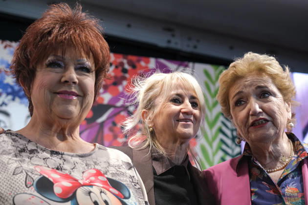 May 15, 2026, Turin, Italy: Orietta Berti (L), Luciana Littizzetto (C) and Mara Maionchi (R) seen during the SalTo 26 - Salone Internazionale del Libro at Lingotto Fiere. Turin Italy  - ZUMAs197 20260515_aaa_s197_377 Copyright: xElenaxVizzocax
