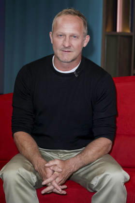 ABB ROTESOFA Maximilian Brückner Brueckner Actor guest in the NDR TV program Das Rote Sofa from the NDR Studio on 15 05 2026 in Hamburg Hamburg Germany