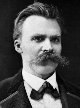 Friedrich Nietzsche fotografiert von Friedrich Hermann Hartmann ca. 1875, Schweiz Friedrich Nietzsche (15.10. 1844 - 25.8.1900) war ein bedeutender deutscher Philosoph und Philologe des 19. Jahrhunderts. Als er 1879 in die Schweiz Umzug wurde er auf seinen eigenen Wunsch staatenlos und blieb in diesem Status bis an sein Lebensende. Seit etwa 1889 litt Nietzsche zunehmend an einer psychischen Krankheit. Heute vermutet man, daß er die seltene Erbkrankheit CADASIL hatte, die zu kleinen Schlaganfällen und schließlich zu psychischen Problemen führten. Nietzsche wurde nur 55 Jahre alt. Er gilt als einer der Wegbereiter und Vordenker der modernen Philosophie. In seinen Werken übte er scharfe Kritik, an Moral und Religion sowie den Wissenschaften Copyright: imageBROKER HeinzxKrimmer ibljwp17713330.jpg