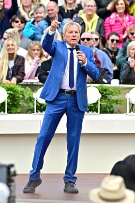 ZDF Fernsehgarten singer Bernhard Brink during the ZDF entertainment show Fernsehgarten on 17 05 2026 in Mainz 20260517MWI122399