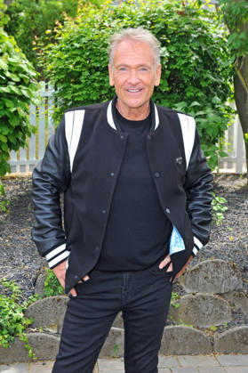 ZDF Fernsehgarten singer Olaf Berger during the ZDF entertainment show Fernsehgarten on 17 05 2026 in Mainz 20260517MWI122864